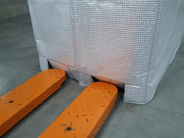 Krautz Temax insulated multiple use pallet cover