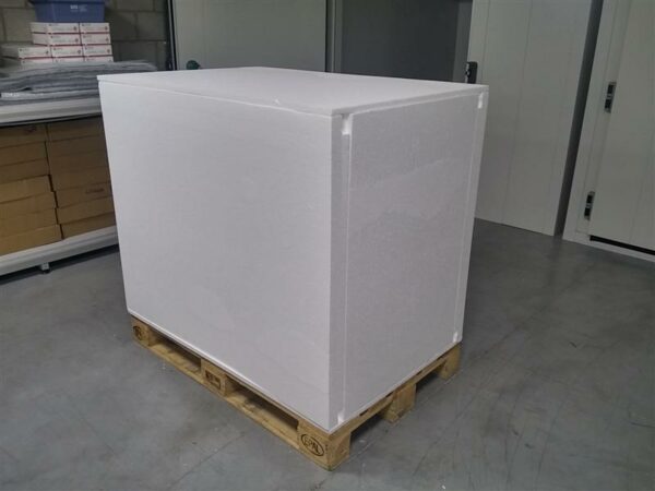 temax krautz EPS insulated pallet box with sealing system and cooling compartments for cooling elements (unique: customised)