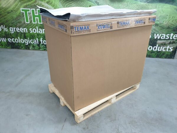 Remax insulated cover with 4 folding flaps